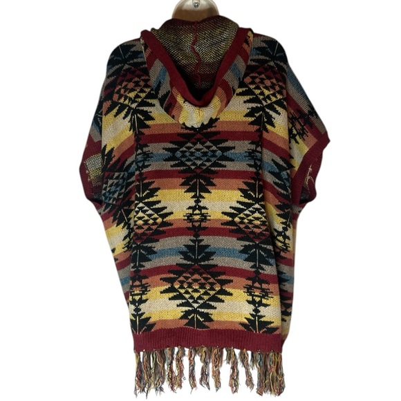 Southwestern Patterned Hooded Poncho - Picture 3 of 6